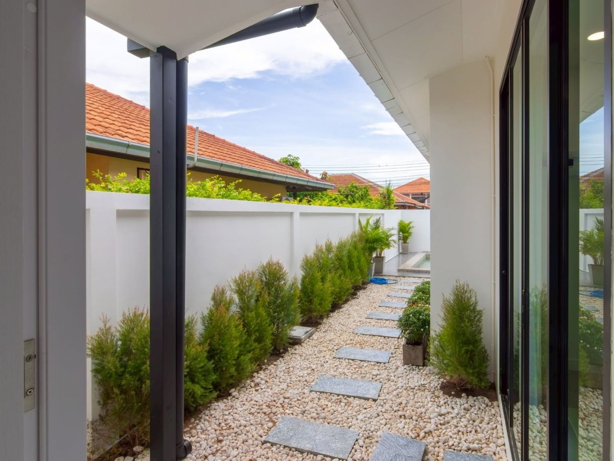 HS1494 – 3Bedroom Pool Villa House for Sale in Village Ek Mongkol 4/1 in Khao Talo