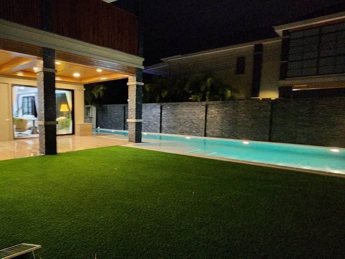 HS1490 – 5Bedroom Luxury Pool Villa House for Sale in The Shades Villas in Mapprachan