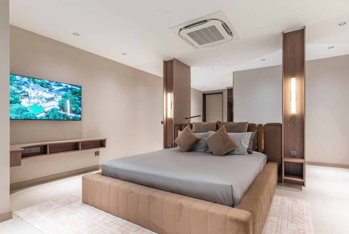 HS1489 – 7Bedroom 3-Storey Luxury Pool Villa House for Sale in Villa Nagawari in Na jomtien