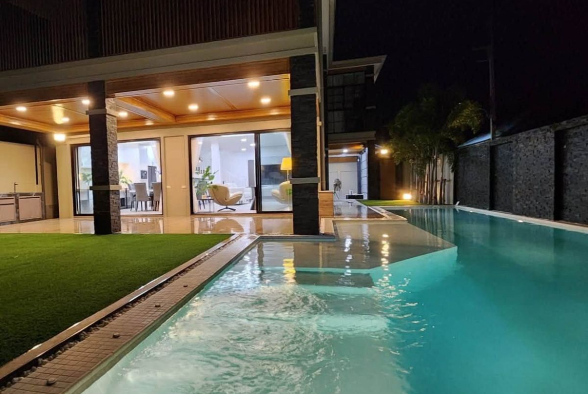 HS1490 – 5Bedroom Luxury Pool Villa House for Sale in The Shades Villas in Mapprachan