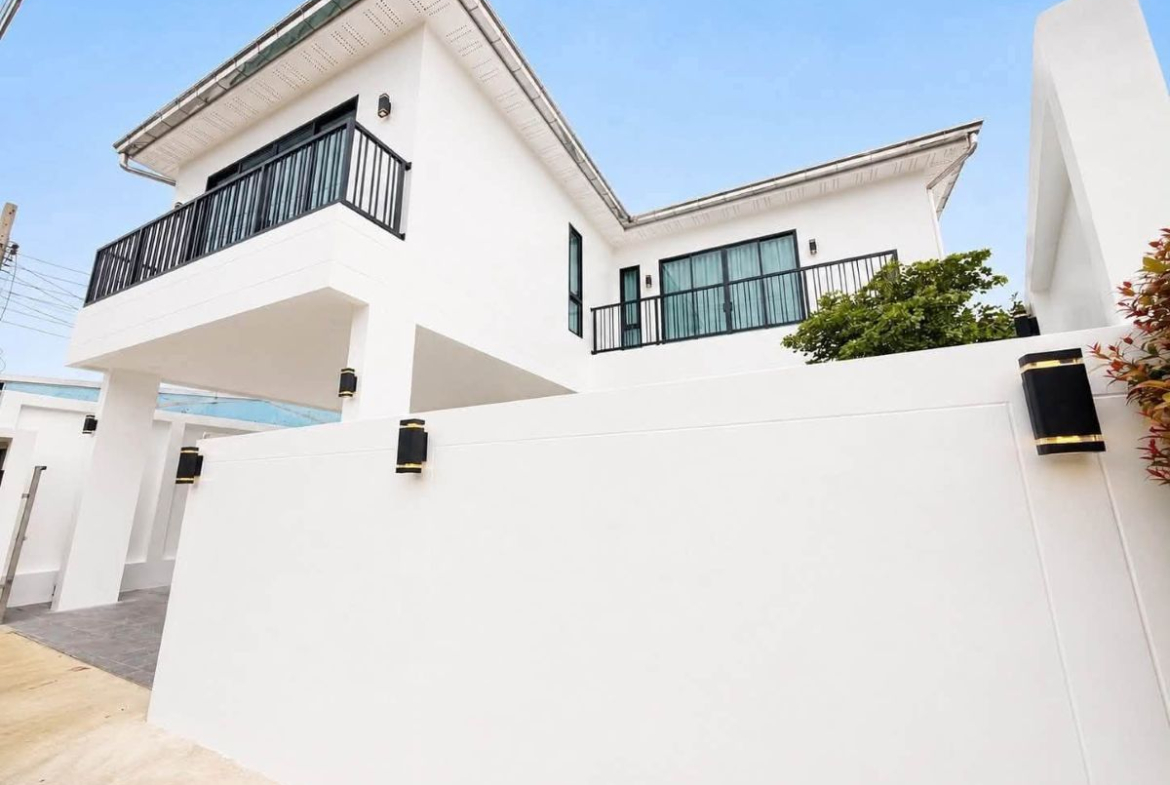 HS1497- 3Bedroom Pool Villa House for Sale in Soi Bun Kanchana 2 in Jomtien