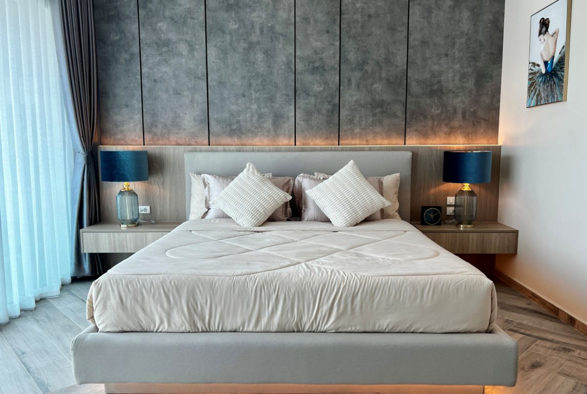 HS1504 – 5Bedroom Pool Villa House for Sale in Impress Villa in Soi Saim Country Club