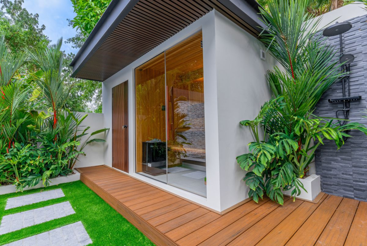 HS1489 – 7Bedroom 3-Storey Luxury Pool Villa House for Sale in Villa Nagawari in Na jomtien