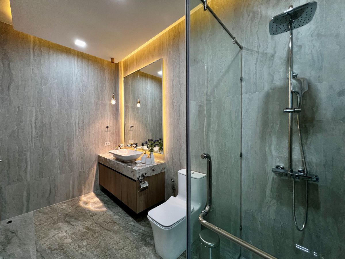 HS1504 – 5Bedroom Pool Villa House for Sale in Impress Villa in Soi Saim Country Club