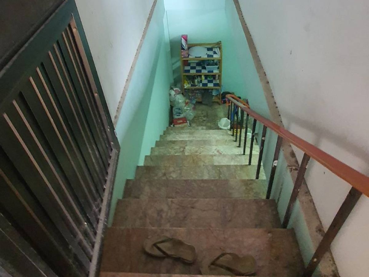 BS0021 -Commercial Building for Sale in Thepprasit Rd.