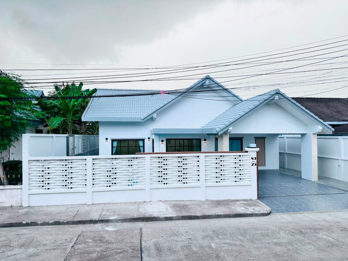 HS1496 – 3Bedroom Pool Villa House for Sale in Areya Villa in Soi Saim Country Club