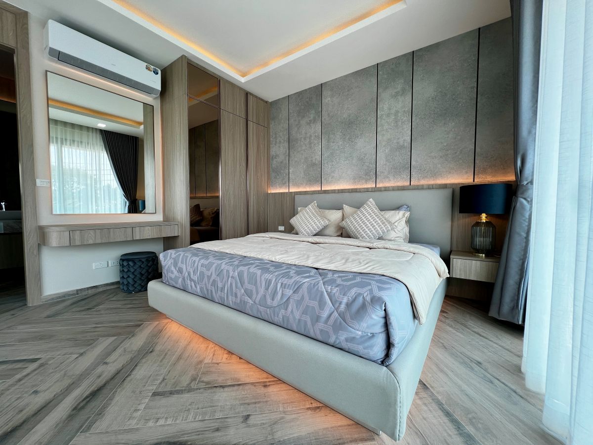 HS1504 – 5Bedroom Pool Villa House for Sale in Impress Villa in Soi Saim Country Club