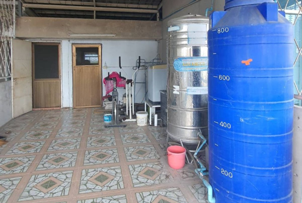 BS0021 -Commercial Building for Sale in Thepprasit Rd.