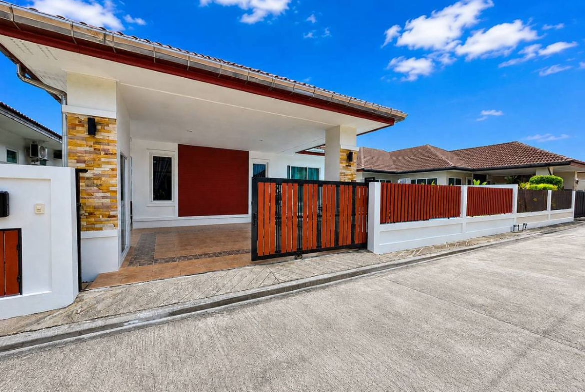 HS1492 – 3Bedroom Pool Villa House for Sale in Garden Ville 2 in Huay Yai