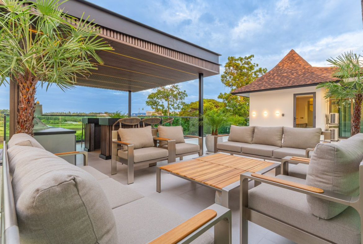 HS1489 – 7Bedroom 3-Storey Luxury Pool Villa House for Sale in Villa Nagawari in Na jomtien
