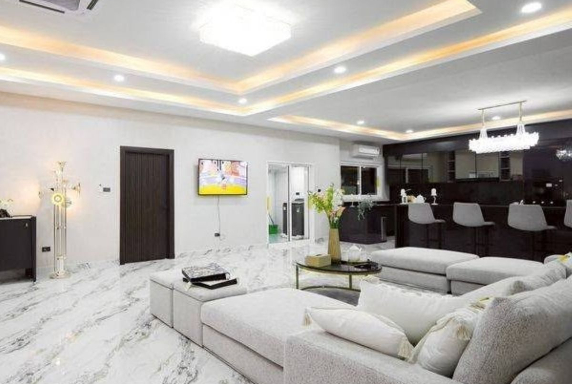 HS1495 – 7Bedroom Pool Villa for Sale and Rent in The White House in Jomtien