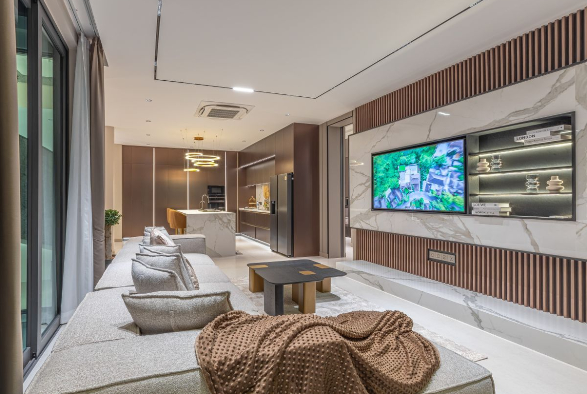 HS1489 – 7Bedroom 3-Storey Luxury Pool Villa House for Sale in Villa Nagawari in Na jomtien