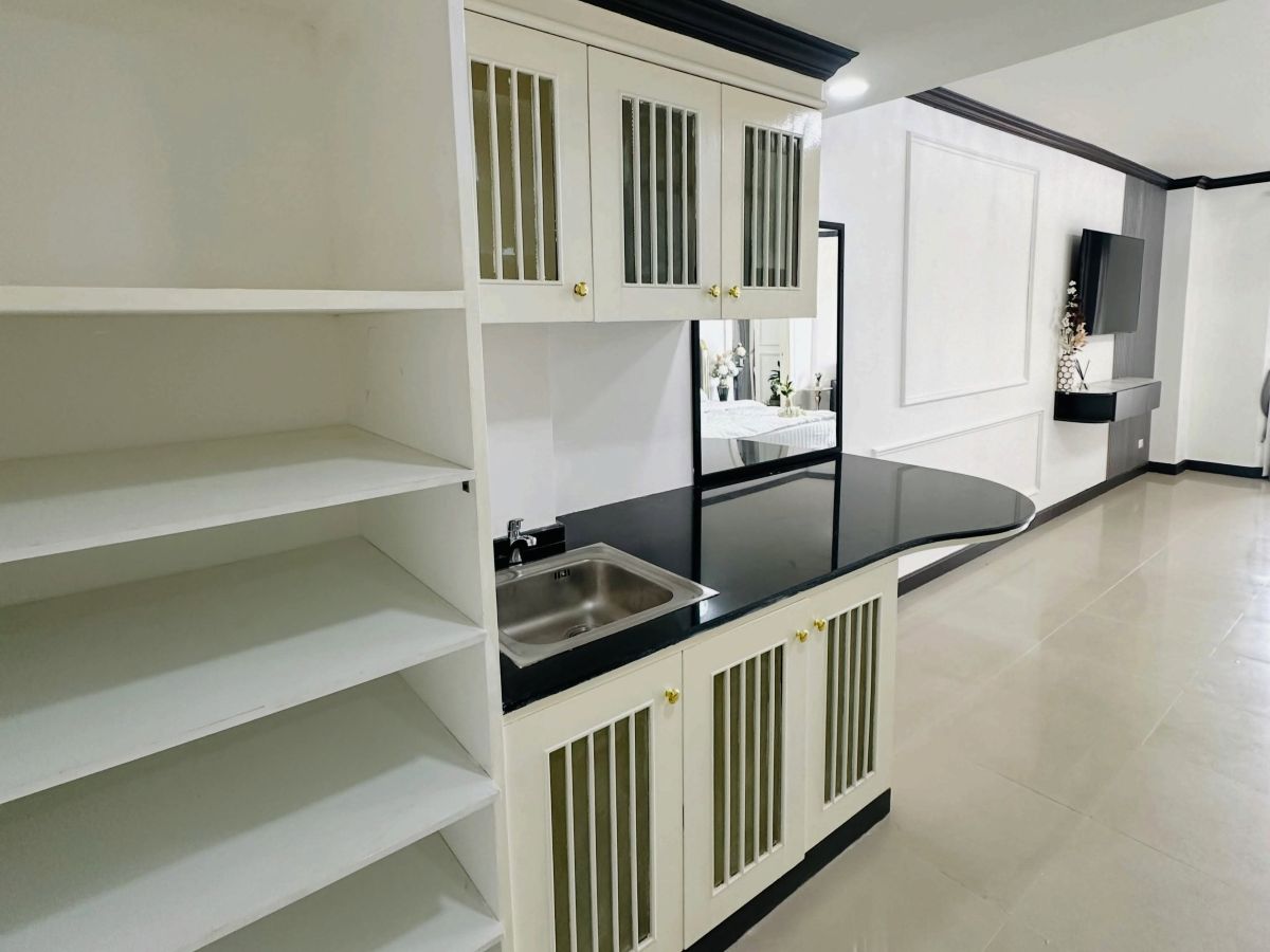 CS3002 – 1Bedroom Condominium for Sale in Kiang Talay Condotel in Phratamnak Soi 6