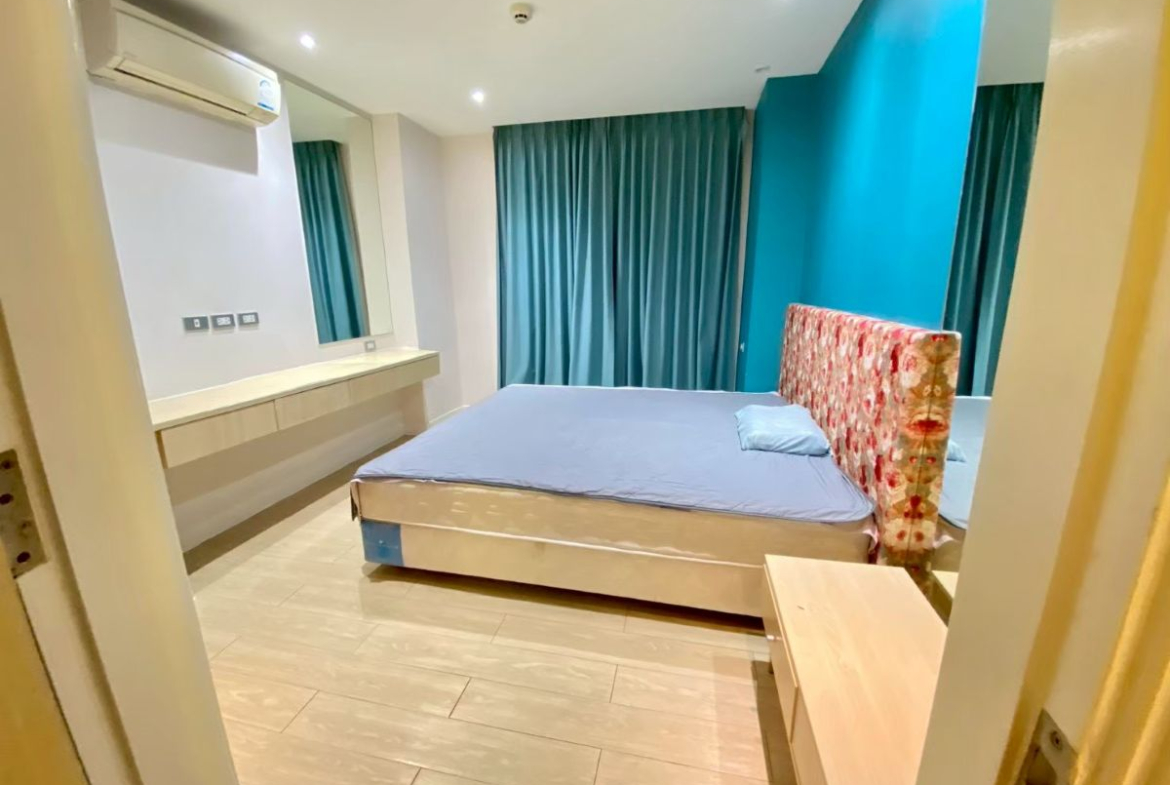 CR0303 – 1Bedroom Condominium For Rent in Grande Caribbean Condo in Thap Praya rd