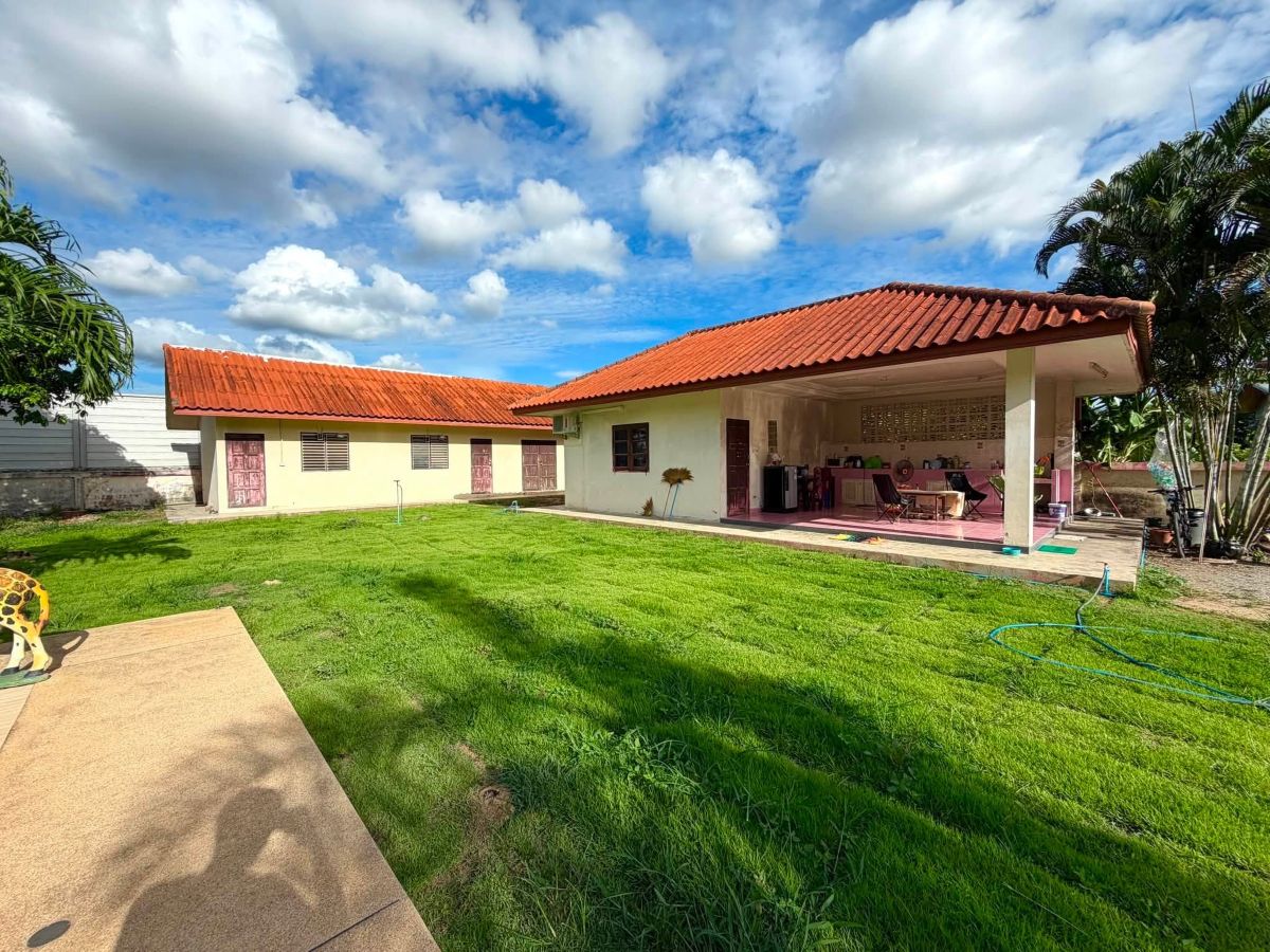 HS1506 – 4Bedroom Pool Villa House for Sale in Huay Yai