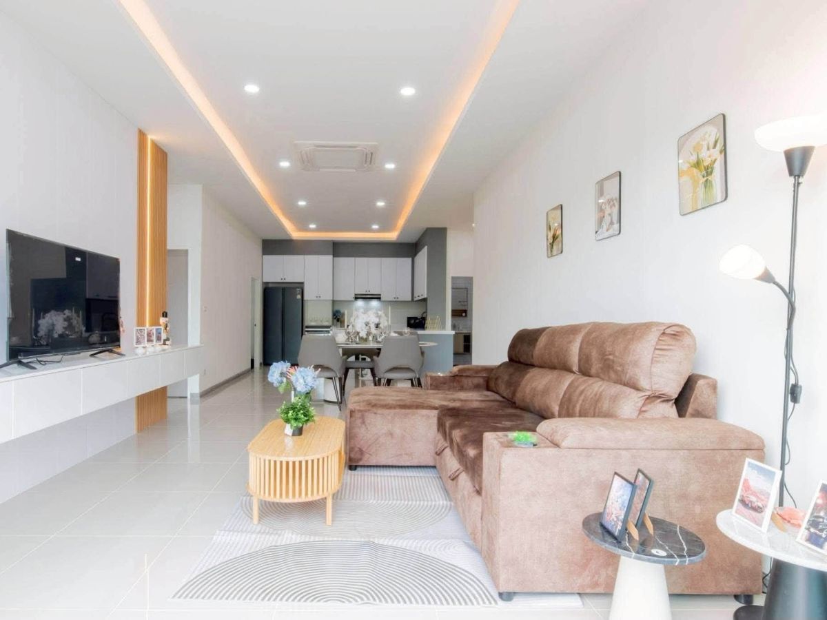 4 HS1488 – 3Bedroom Pool Villa for Sale in Areya Villa in Pattaya in Mabprachan Lake