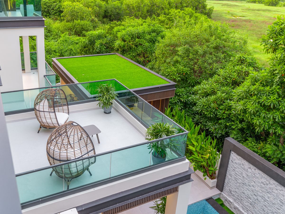 HS1489 – 7Bedroom 3-Storey Luxury Pool Villa House for Sale in Villa Nagawari in Na jomtien