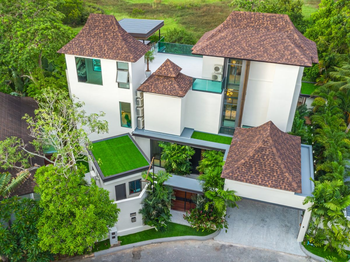 HS1489 – 7Bedroom 3-Storey Luxury Pool Villa House for Sale in Villa Nagawari in Na jomtien