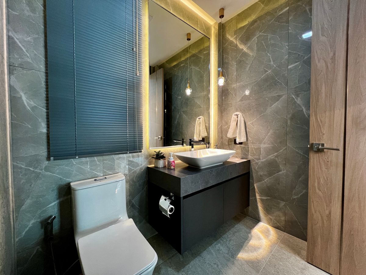 HS1504 – 5Bedroom Pool Villa House for Sale in Impress Villa in Soi Saim Country Club