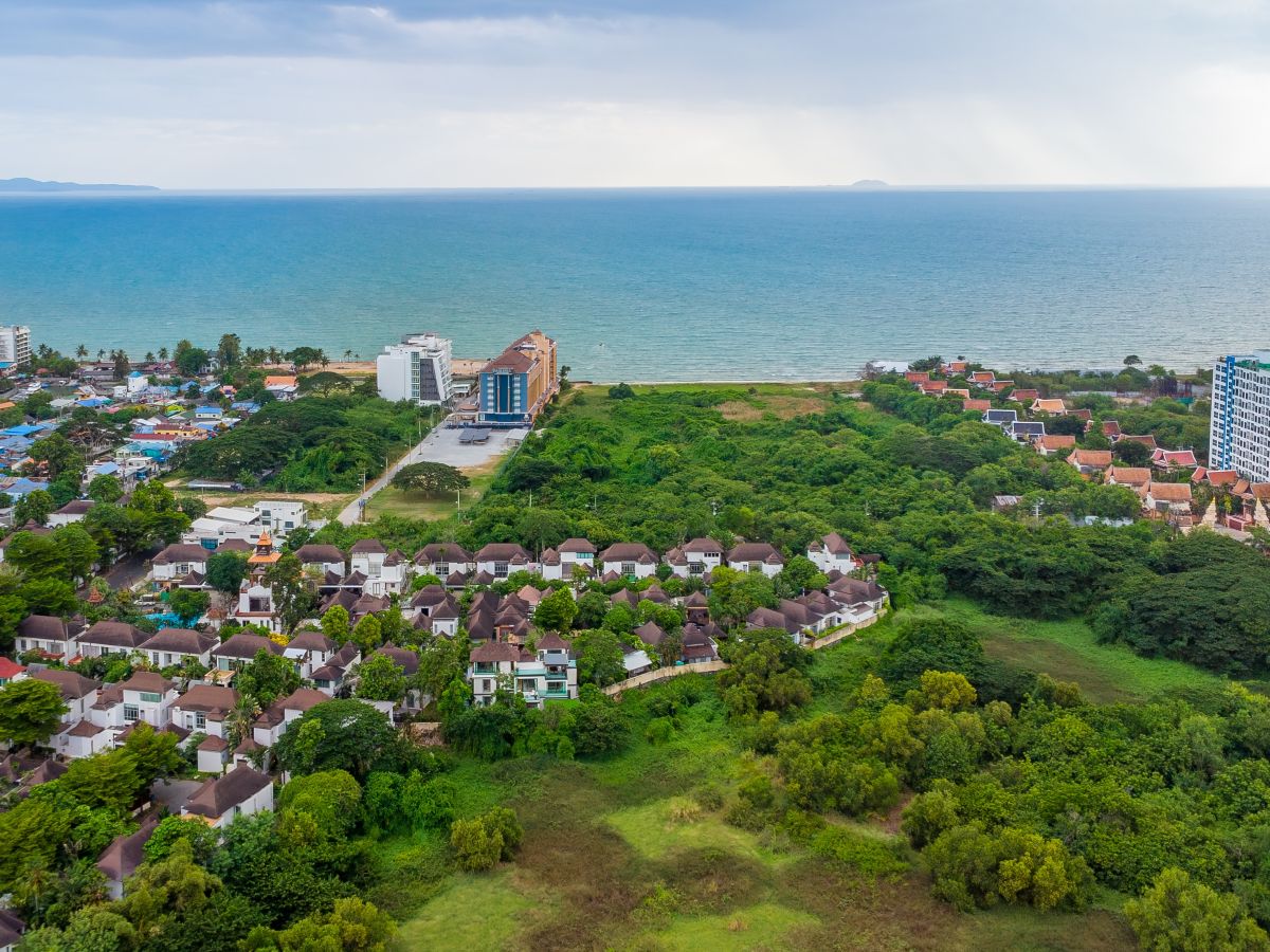 HS1489 – 7Bedroom 3-Storey Luxury Pool Villa House for Sale in Villa Nagawari in Na jomtien