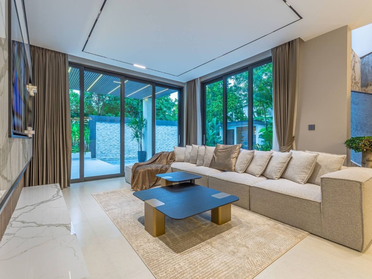 HS1489 – 7Bedroom 3-Storey Luxury Pool Villa House for Sale in Villa Nagawari in Na jomtien