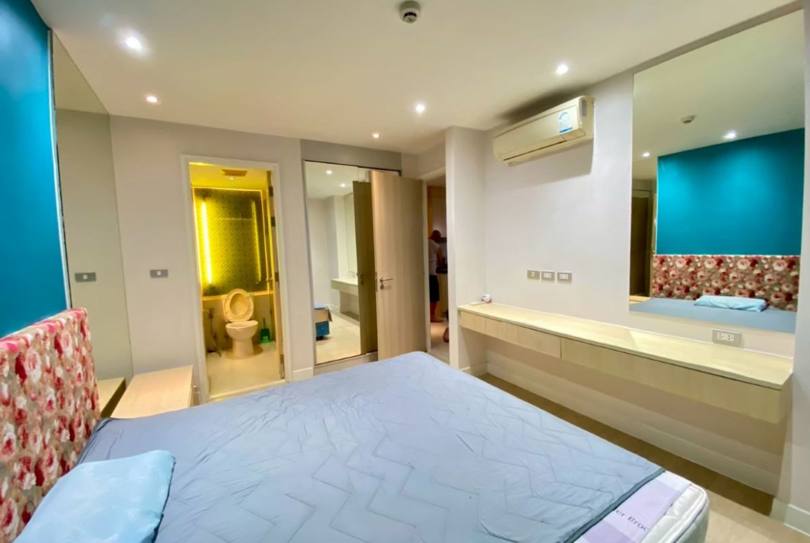 CR0303 – 1Bedroom Condominium For Rent in Grande Caribbean Condo in Thap Praya rd