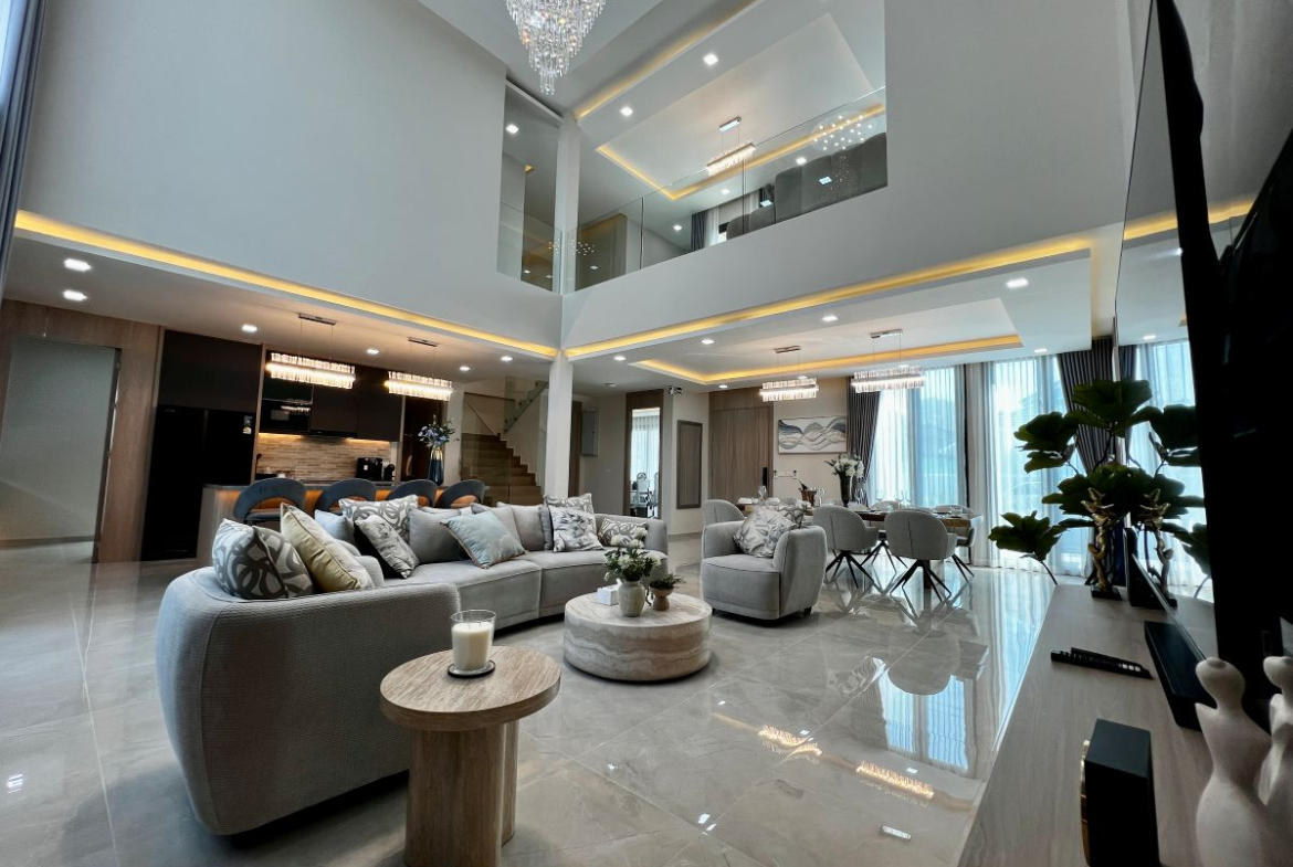 HS1504 – 5Bedroom Pool Villa House for Sale in Impress Villa in Soi Saim Country Club