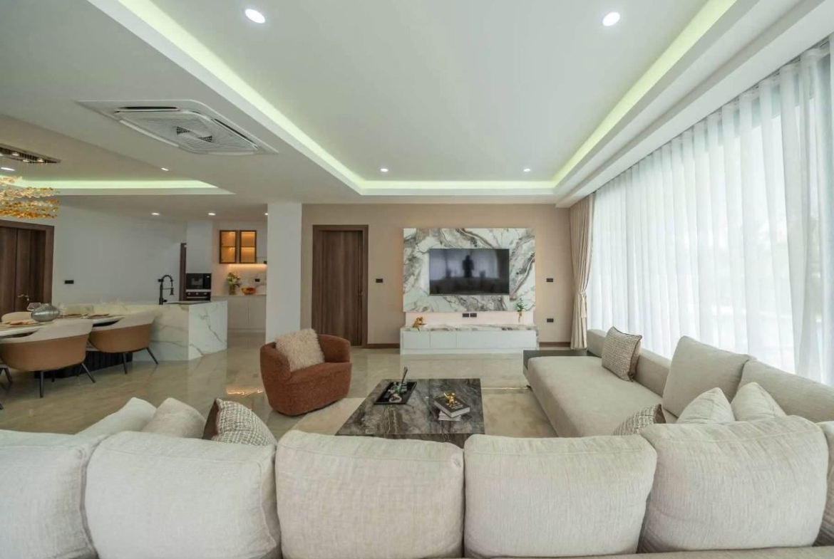 HS1502 – 5Bedroom Luxury Pool Villa House for Sale in Huay Yai