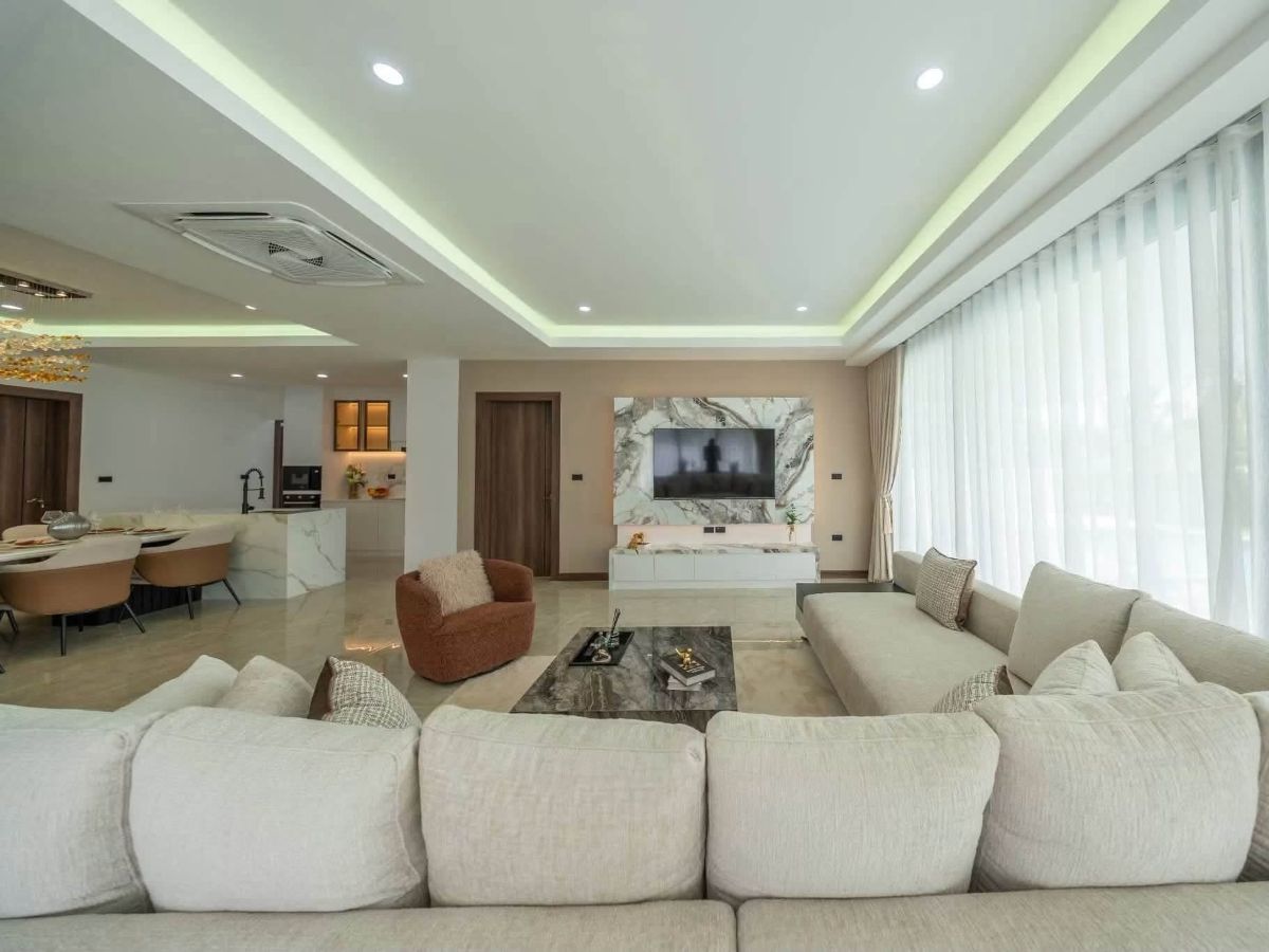 HS1502 – 5Bedroom Luxury Pool Villa House for Sale in Huay Yai