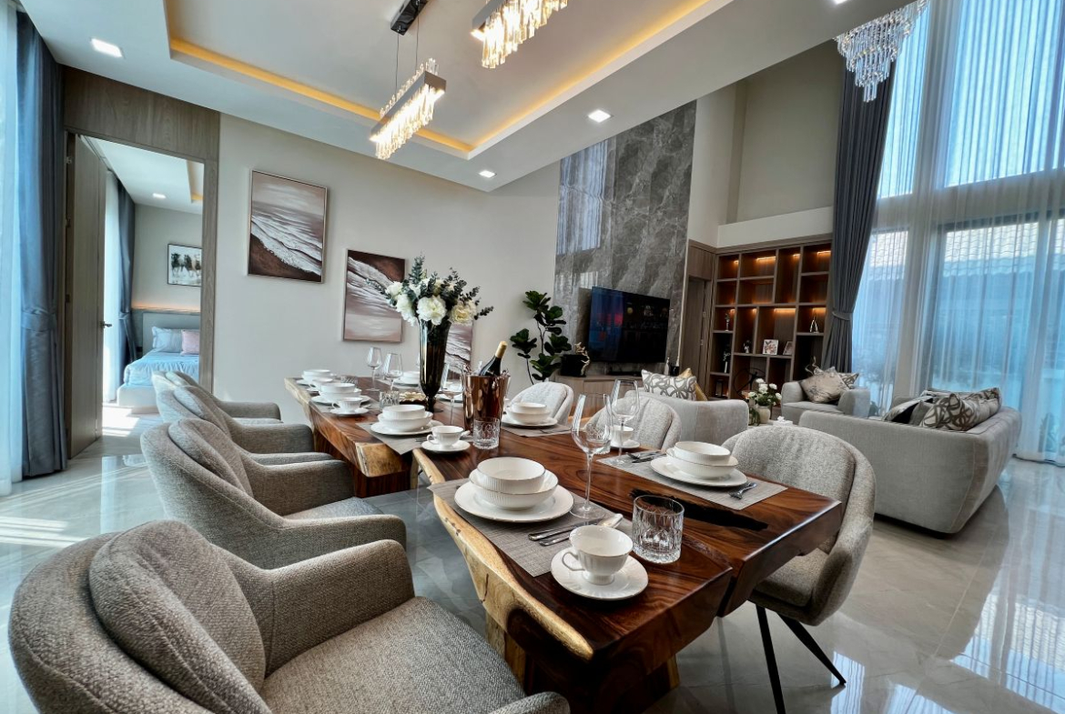 HS1504 – 5Bedroom Pool Villa House for Sale in Impress Villa in Soi Saim Country Club
