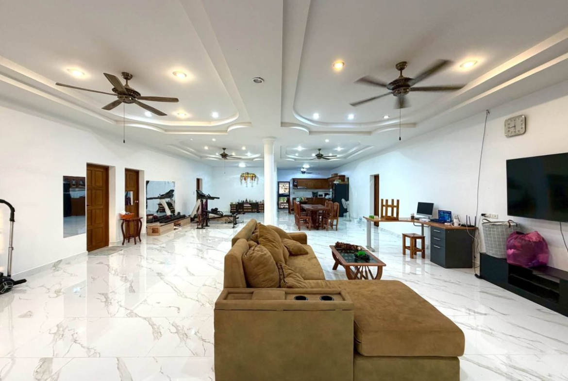 HS1506 – 4Bedroom Pool Villa House for Sale in Huay Yai