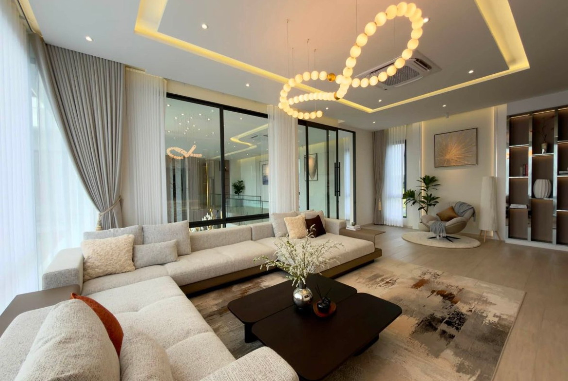 HS1505 – 5Bedroom Luxury Pool Villa House for Sale in Ultra Luxury House in Mabprachan