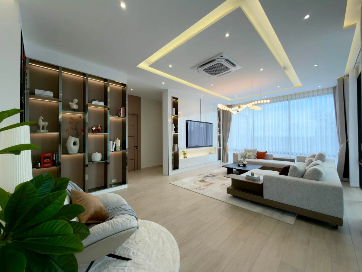 HS1505 – 5Bedroom Luxury Pool Villa House for Sale in Ultra Luxury House in Mabprachan