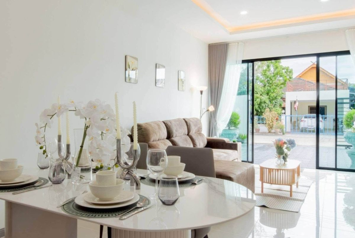 HS1488 – 3Bedroom Pool Villa for Sale in  Areya Villa in Pattaya in Mabprachan Lake