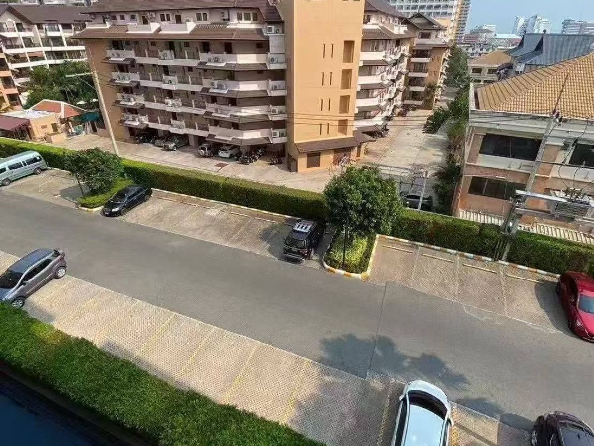 CR0304 – 1Bedroom Condominium For Rent in Grande Caribbean Condo in Thap Praya rd
