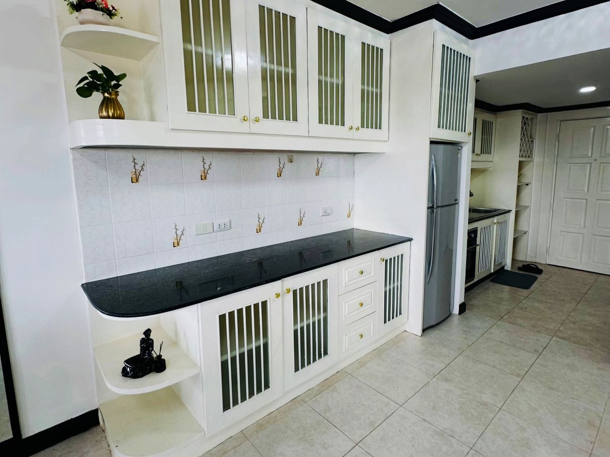 CS3002 – 1Bedroom Condominium for Sale in Kiang Talay Condotel in Phratamnak Soi 6