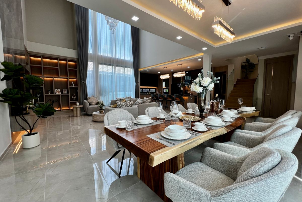 HS1504 – 5Bedroom Pool Villa House for Sale in Impress Villa in Soi Saim Country Club
