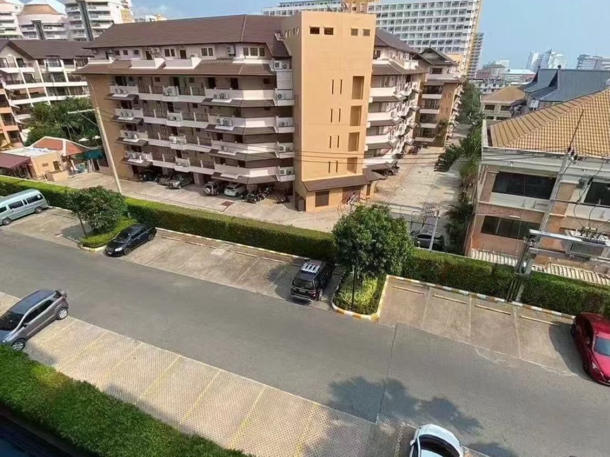 CR0303 – 1Bedroom Condominium For Rent in Grande Caribbean Condo in Thap Praya rd