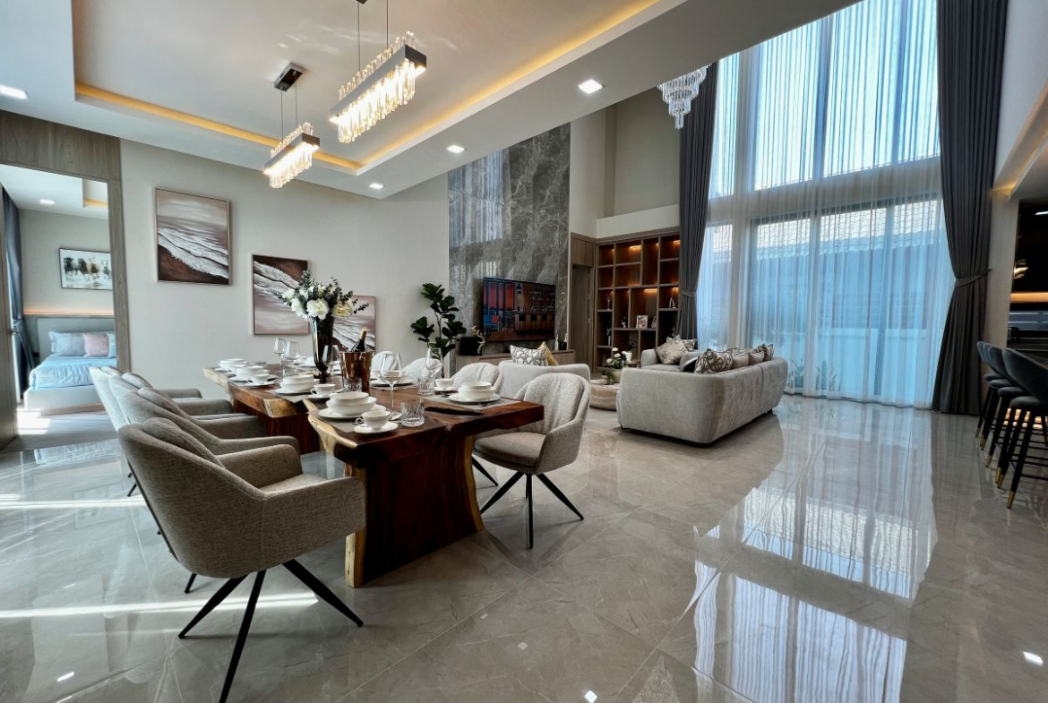 HS1504 – 5Bedroom Pool Villa House for Sale in Impress Villa in Soi Saim Country Club