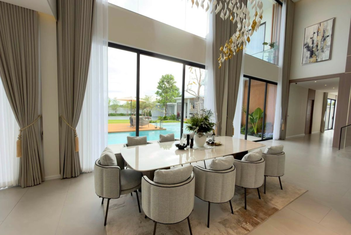 HS1505 – 5Bedroom Luxury Pool Villa House for Sale in Ultra Luxury House in Mabprachan