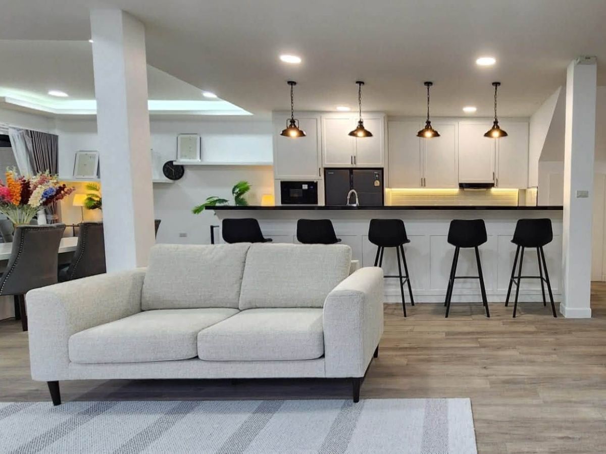 HS1490 – 5Bedroom Luxury Pool Villa House for Sale in The Shades Villas in Mapprachan