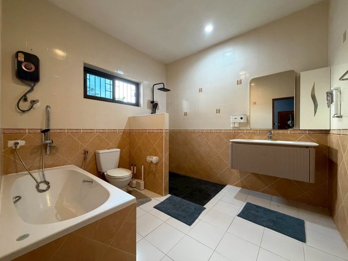 HS1506 – 4Bedroom Pool Villa House for Sale in Huay Yai