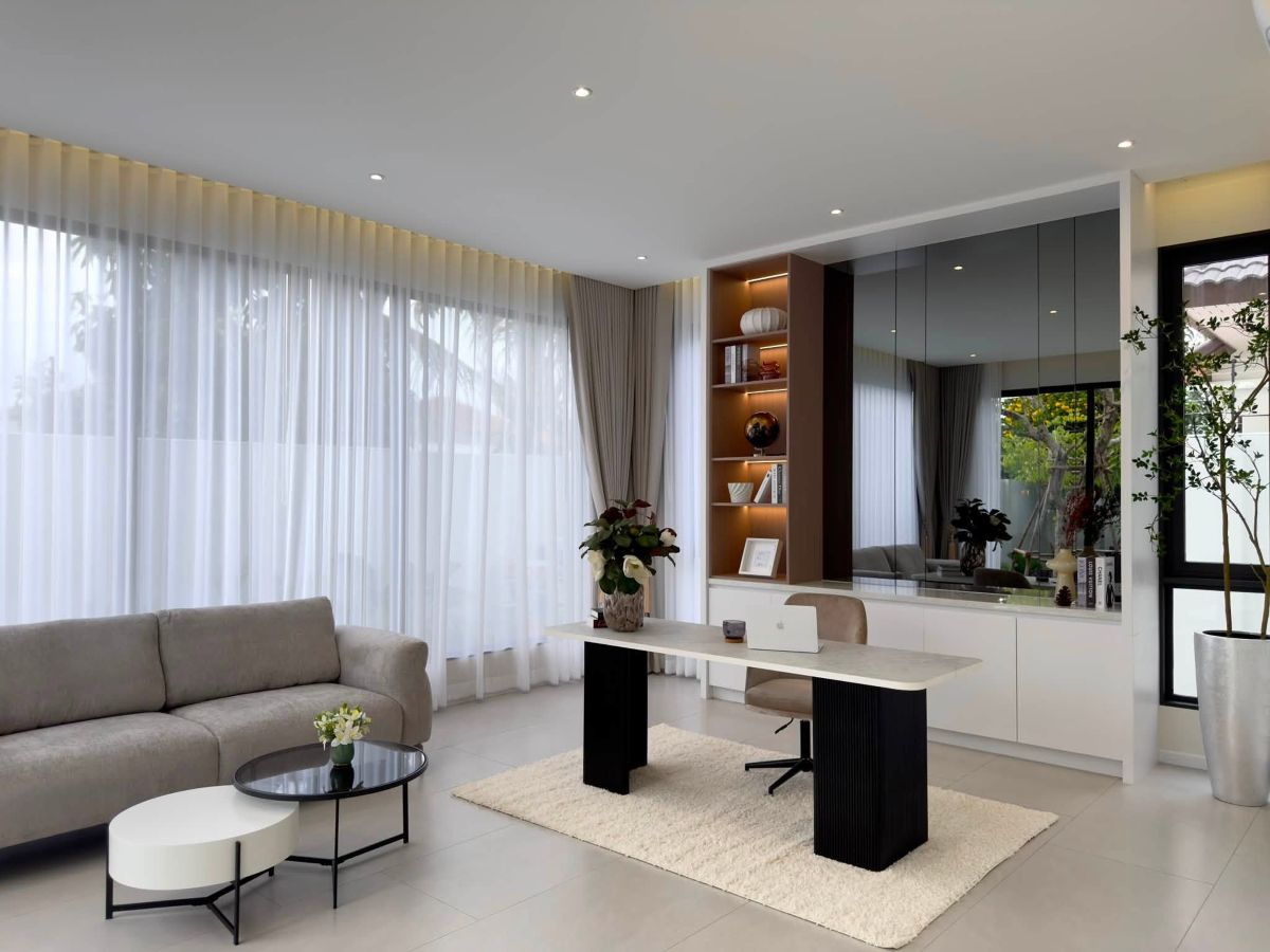 HS1505 – 5Bedroom Luxury Pool Villa House for Sale in Ultra Luxury House in Mabprachan