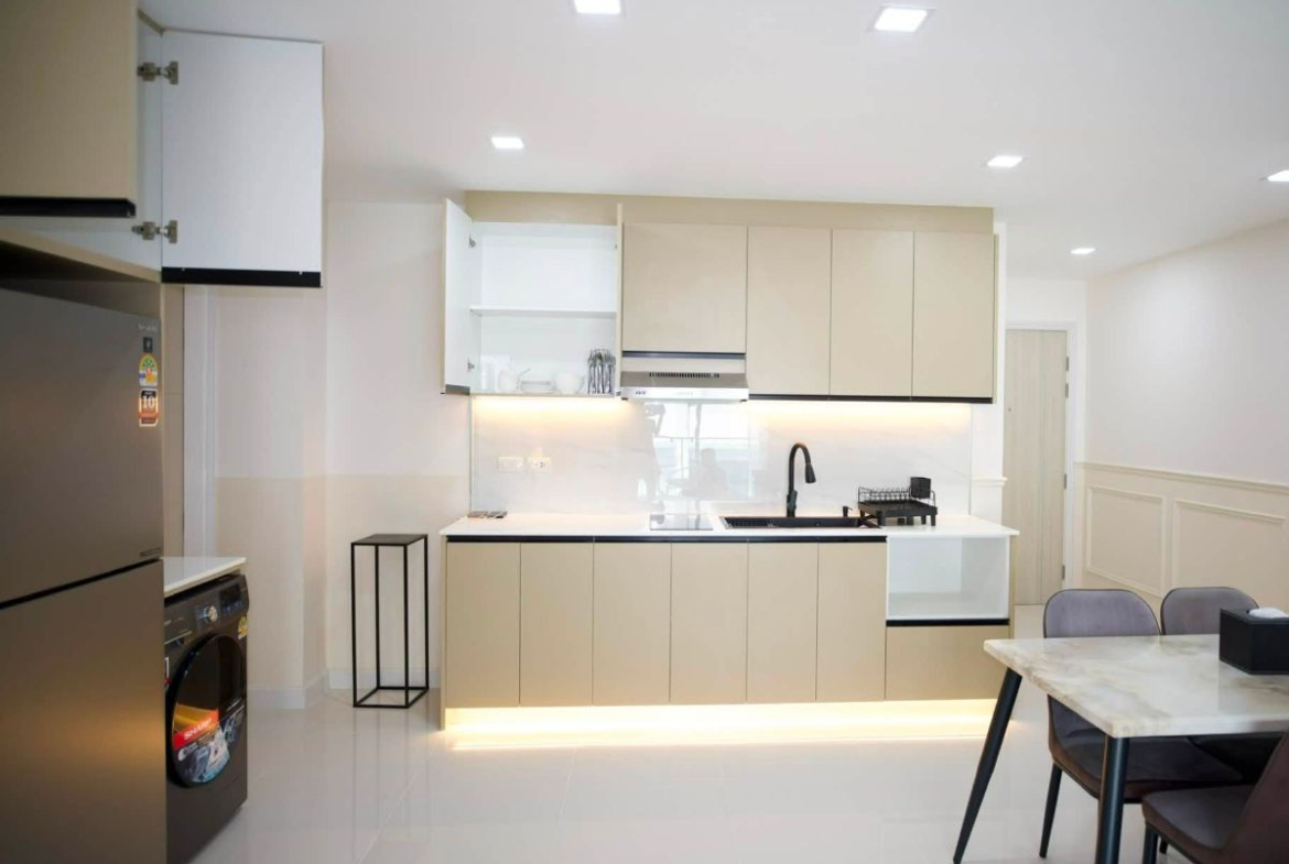 CS3006 – 1Bedroom Condominium for Sale in One Tower in Pratamnak Soi 4