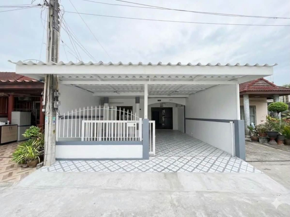 TS0175- 4Bedroom Townhouse for Sale in Pattaya Green Villed in Soi Siam Country Club