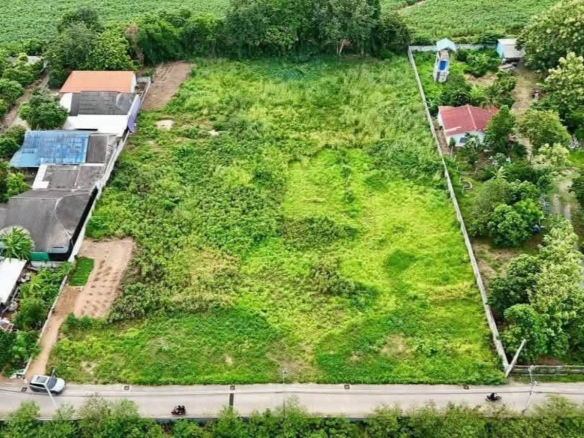 LS0067 – Land for Sale in ChaiyaPruek 2