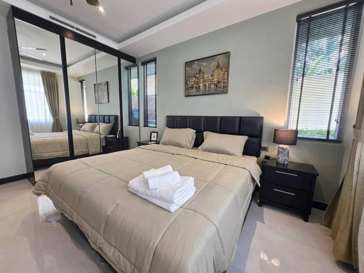 10 HS1507 – 4Bedroom Pool Villa House in Whispering Palms Villa in Mabprachan