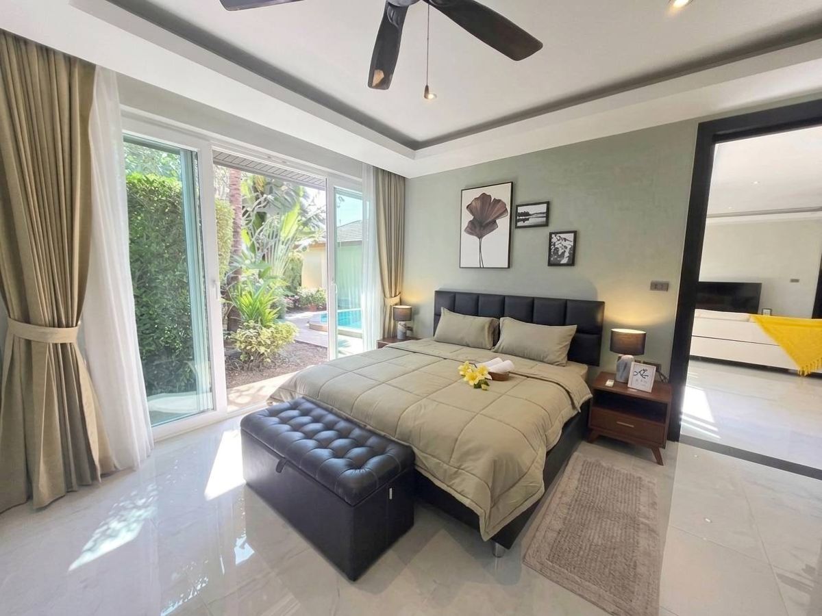 11 HS1507 – 4Bedroom Pool Villa House in Whispering Palms Villa in Mabprachan