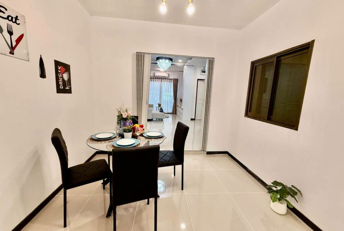 TS0175- 4Bedroom Townhouse for Sale in Pattaya Green Villed in Soi Siam Country Club