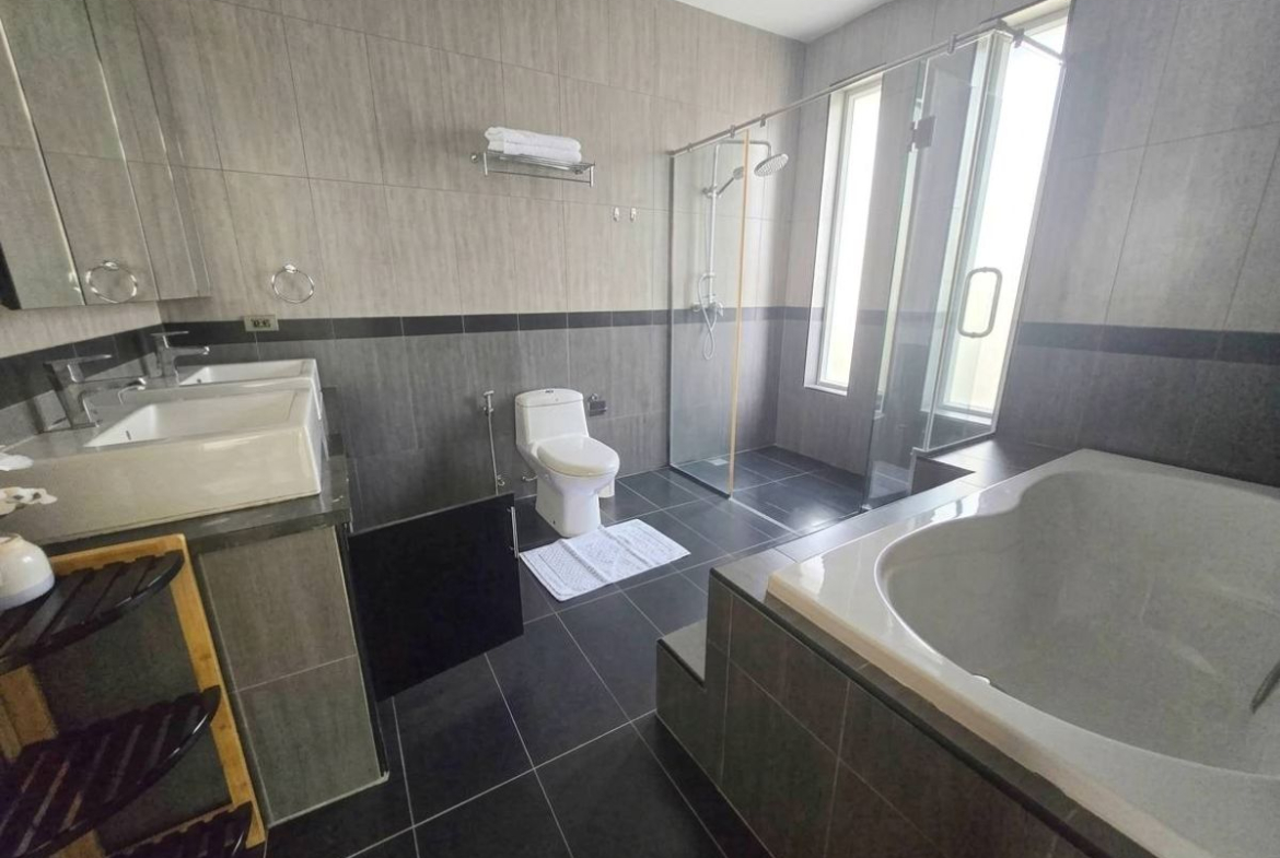 HS1507 – 4Bedroom Pool Villa House in Whispering Palms Villa in Mabprachan
